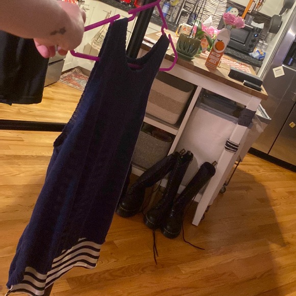 ✨🌹BNWOT🌹✨CENTRAL PARK WEST BEAUTIFULLY MADE SLEEVELESS BLOUSE✨🌹XS🌹✨STAPLE✨🌹 - Picture 1 of 9